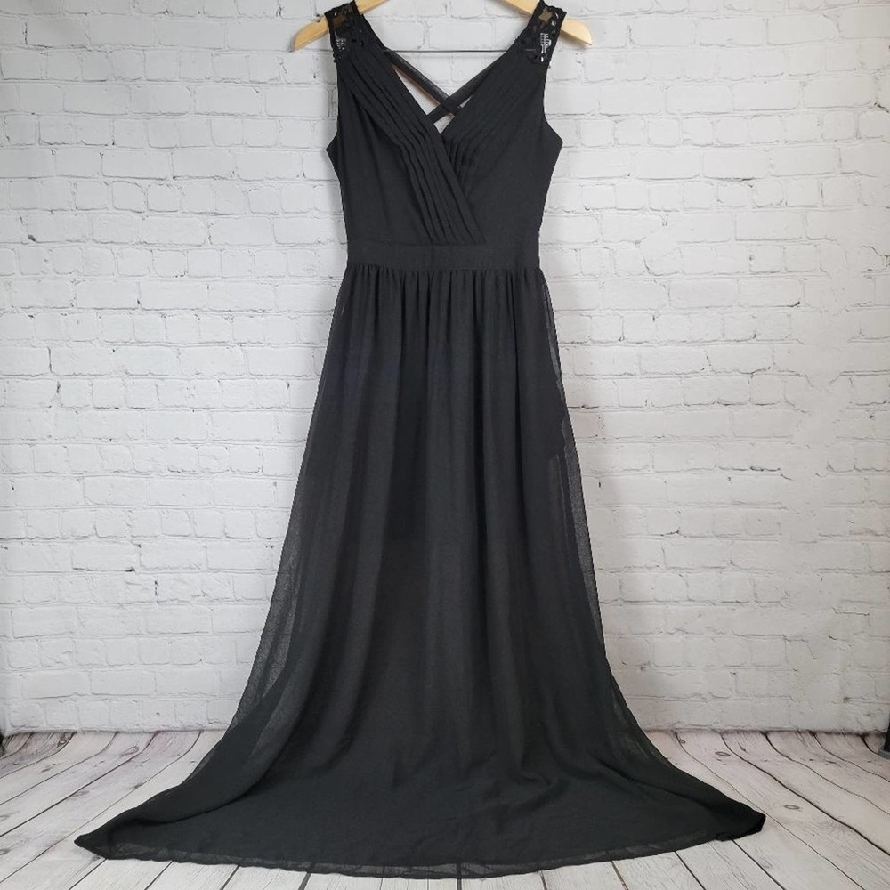 Double Zero Black V-Neck Sleeveless Gown Size S